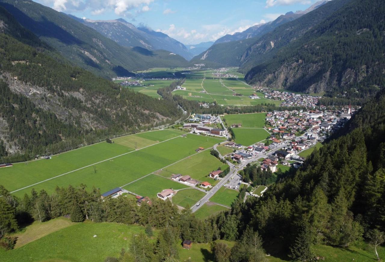 Landhaus Steinmueller Längenfeld Eksteriør billede